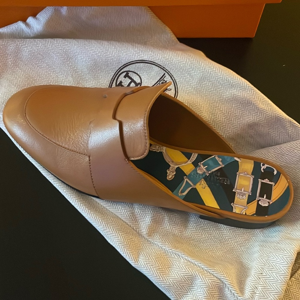 New never used HERMES mules 👠 beige dore